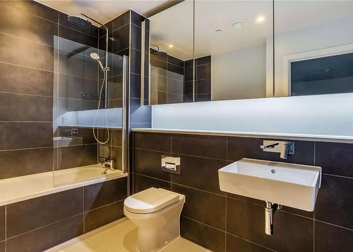 The Mount - Spacious - Local Attractions- Parking Mánchester