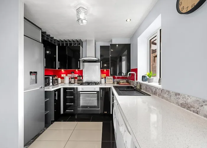 Daire 15 Mins To Centre! Sleeps 7, Free Parking, Wi-fi & Garden