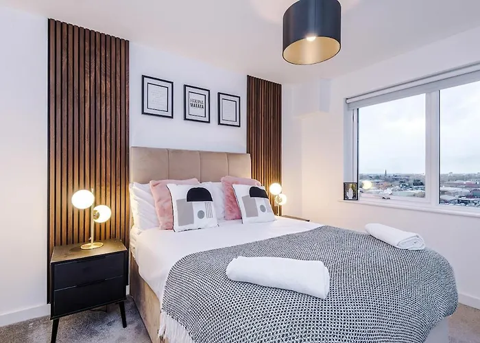 Central, 2 Bedroom, Penthouse Duplex Apartman *