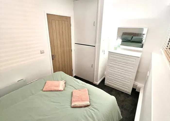 Stretford Gem - South Manchester