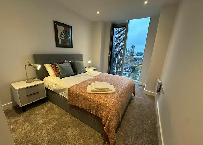 Victoria Riverside Retreat 2bdr 2bath *