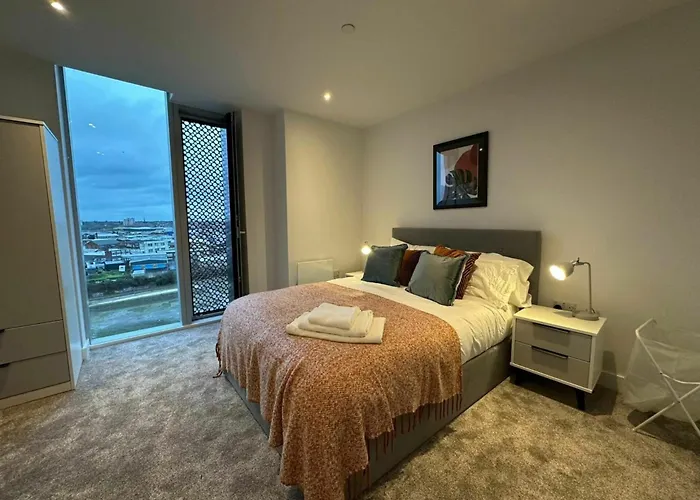 Daire Victoria Riverside Retreat 2bdr 2bath *