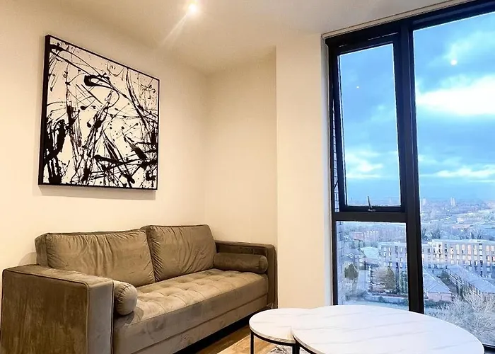 2bed 2bath Balcony Smart Tv 20mins To Airport Gym Apartmán Manchester