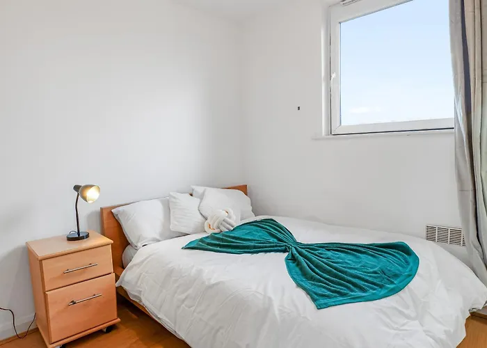 Center Base Spacious With Secure Parking Apartament