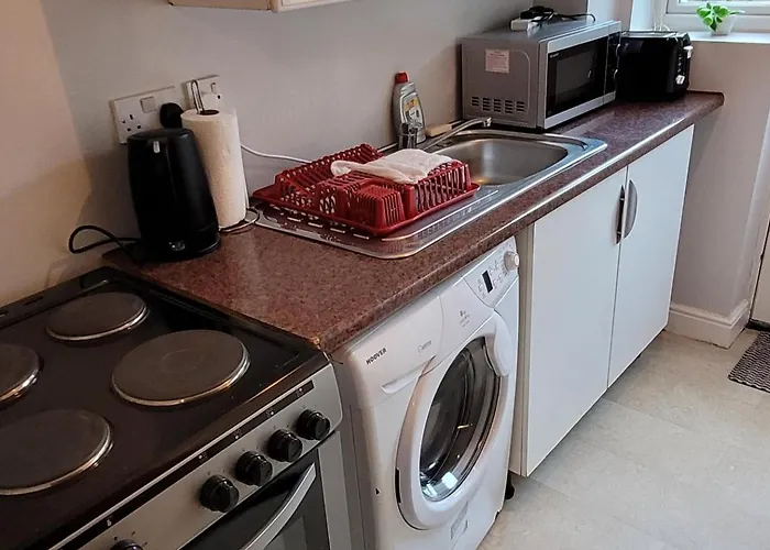 Apartament 2-bed Sleeps 4 On-site Parking Manchester