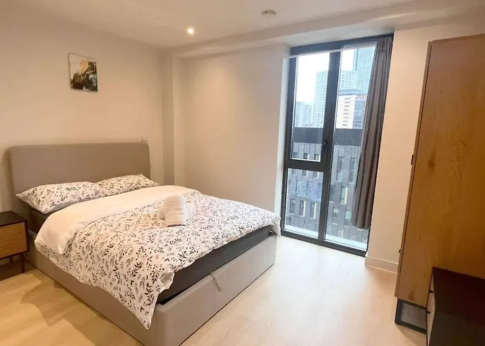 Apartman With Luxury Terrace & Gym In Center *