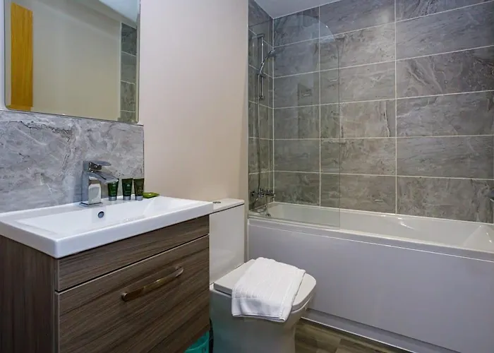 Apartment 1 Bed With Wifi - Sleeps 3 *