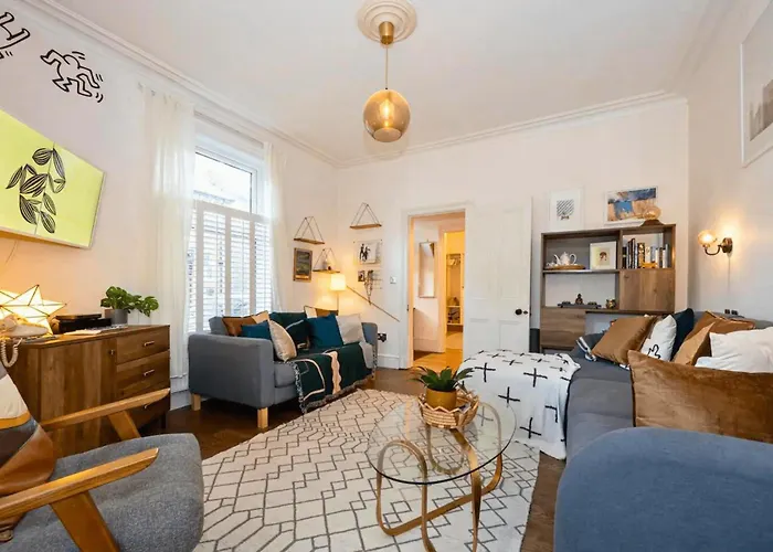 1bdr Didsbury Loft With Parking And Outdoor Space * Μάντσεστερ