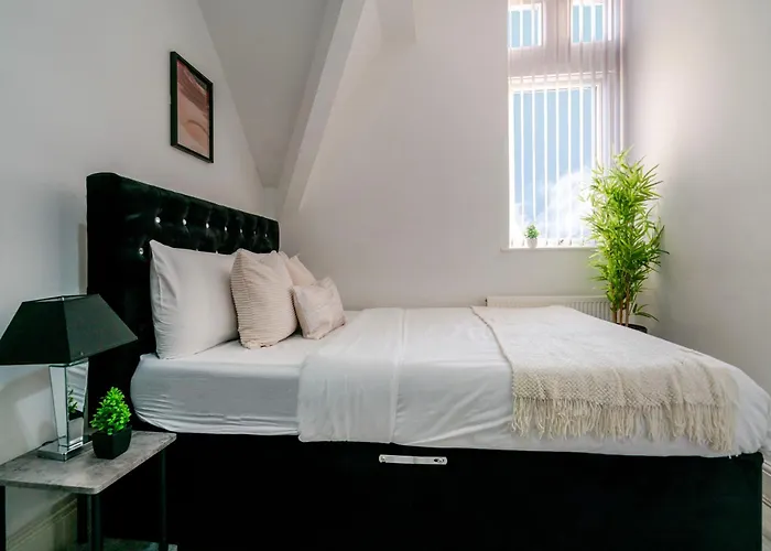 Modern & Comfortable In Manchester