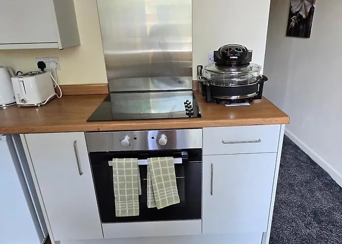 Delightful 1br With Garden & Wifi *