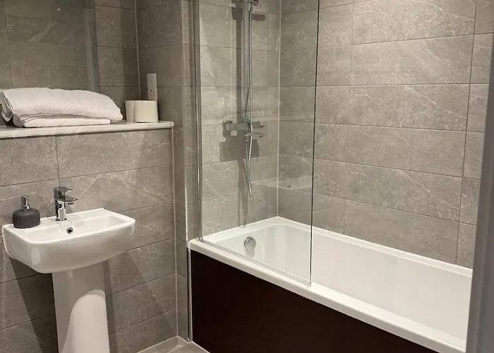 Luxury City Apartment Manchester With Gym & Parking