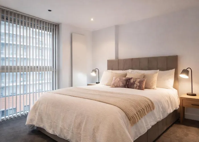 High-end Modern Two-bedroom