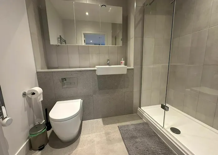 Victoria Riverside Retreat 2bdr 2bath