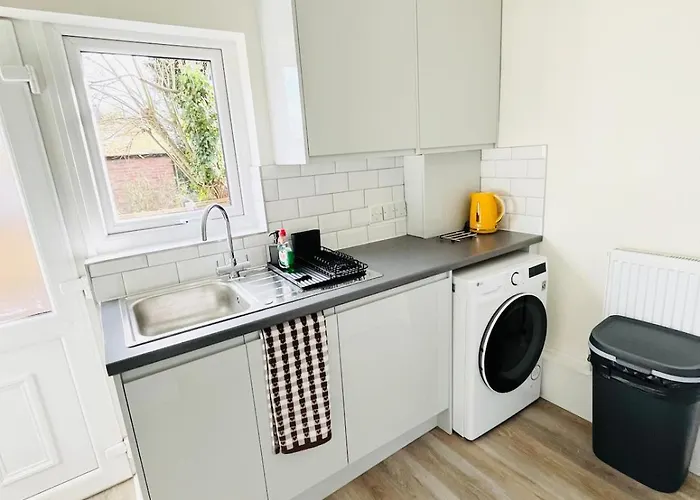 Newly Renovated 2-bedroom Apartamento Mánchester