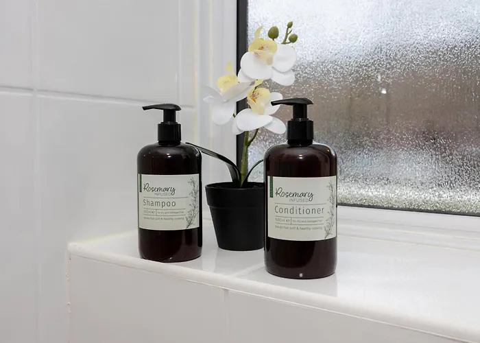 Appartement - Stylish Apartment, Prime Location, Centre, Mediacity, Etihad, Coop Live, Ao Arena, Salford Quays, Sleeps 8, Free Parking Manchester