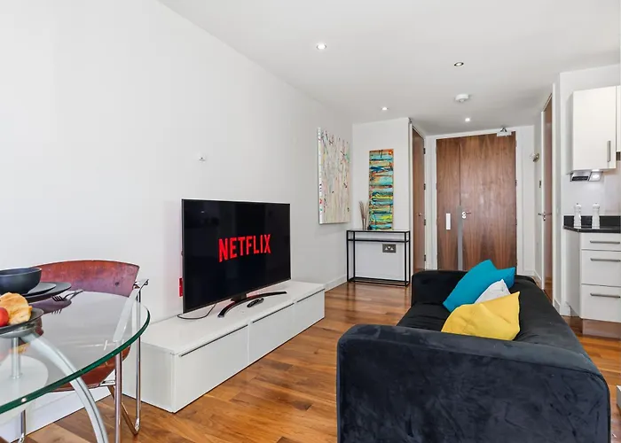 Centre 1b With Free Private Parking & Balcony Appartement