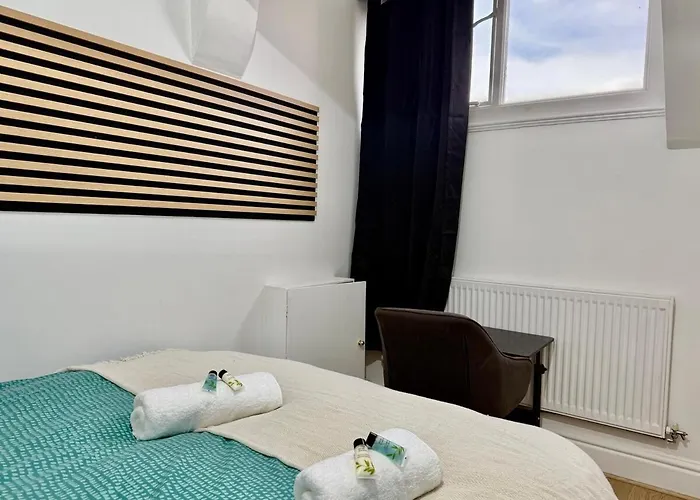 Cityside Walk To Ethihad Stadium Sleep For 4 *