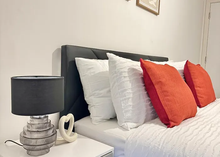 The Citylive Coop Arena Apartment *