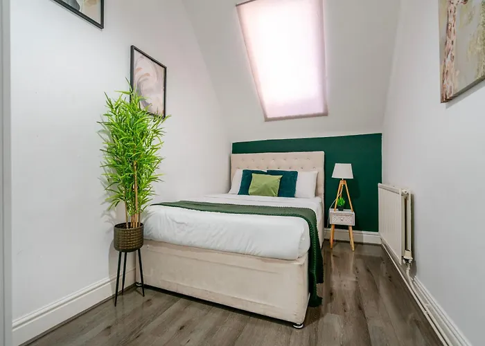 Spacious Near Mcr Town & Etihad Stadium *