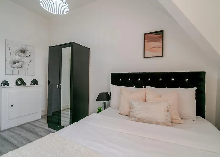 アパート Perfect For Contractors, Free Parking, Manchester