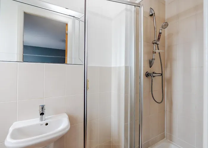 Huge 4br Escape - Etihad - Coop -free Parking מנצ'סטר