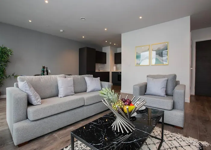 Luxury Condo-terrace - Gym - Parking - *