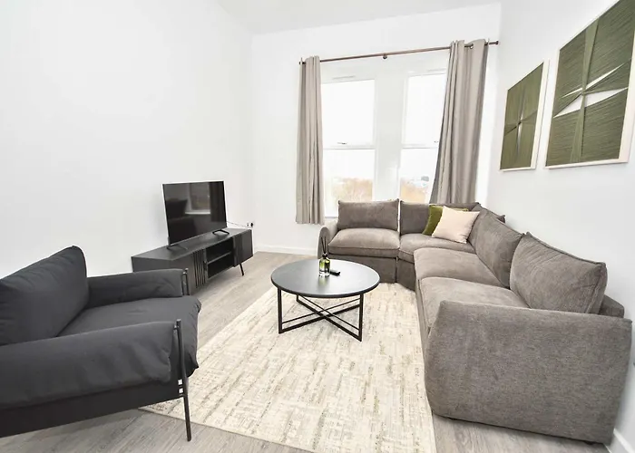 Spacious & Bright 1bed Nr Etihad Stadium Appartement *