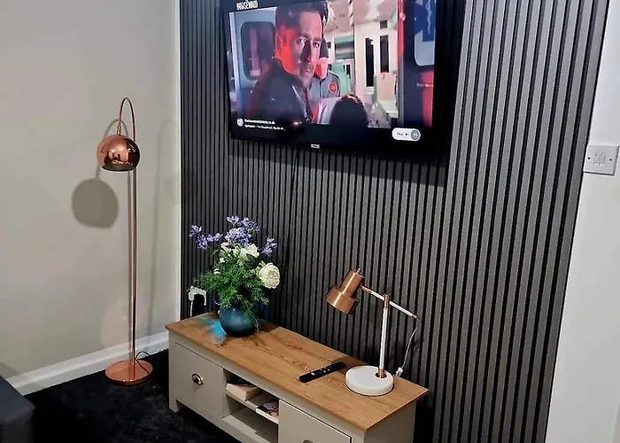 Cosy Modern 1 Bed Near Coop Live And Etihad Stadium *