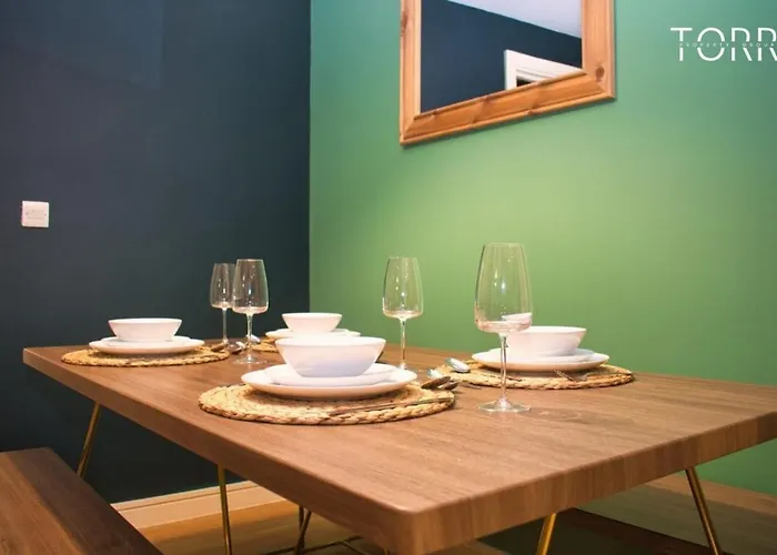 Διαμέρισμα Spacious 2bdr By Torr Group Short Lets & Serviced With Free Underground Allocated Parking Μάντσεστερ