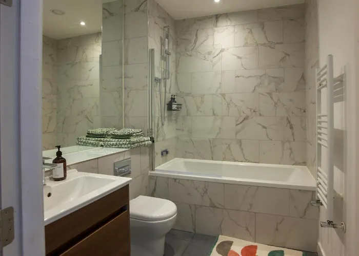 Salford Skyline At Media Apartmán Manchester