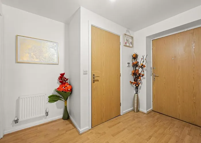 2 Bedroom Flat Close To Piccadilly Lejlighed