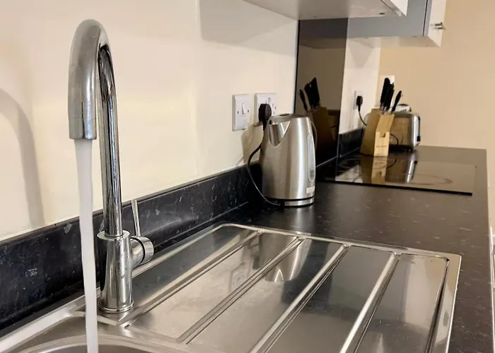 Stylish Flat With 2 Double Beds - Pass The Keys Apartamento