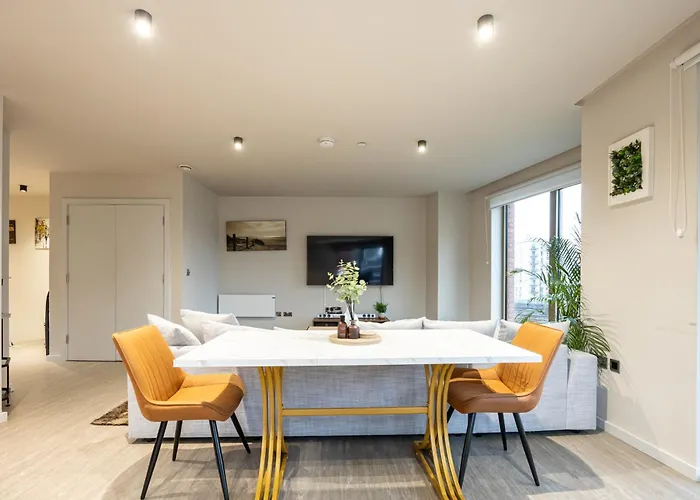 Chic 2bed Near Castlefield Canals-4min To Station