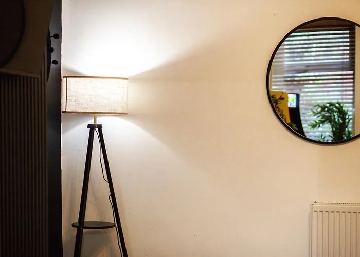 Spacious 4 Bedroom House With Pacman,darts, Netflix By Vista Short Lets 아파트 *