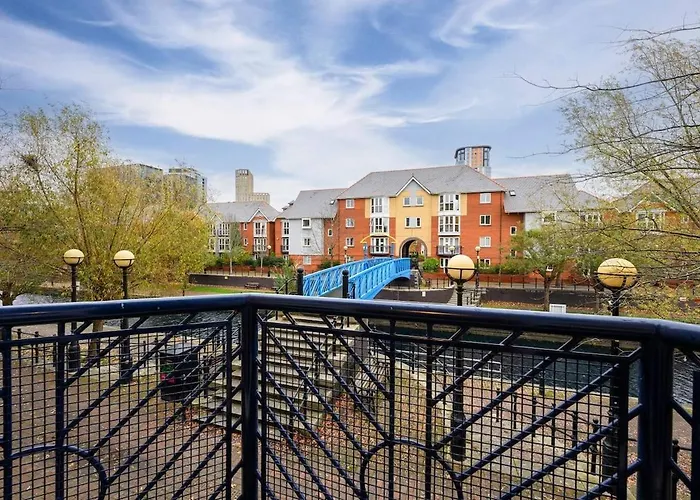 Modern 2 Bed Apartment, Salford Quays, Parking Apartman Manchester