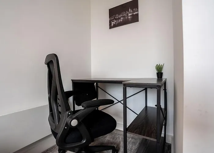 Elegant Modern One Bed Flat With Juliet Balcony Apartamento