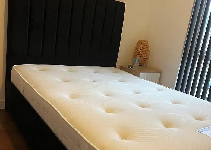 Luxury 2 Bed Mcr Fast Wifi And Free Parking アパート マンチェスター