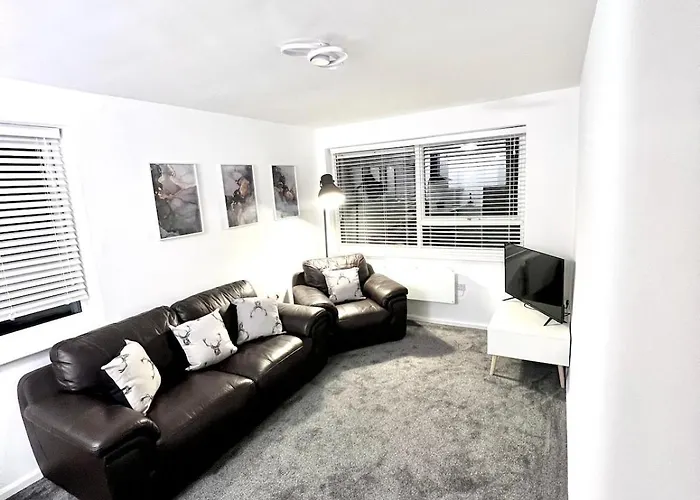 Stretford Gem - South Manchester