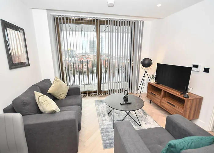 Contemporary Flat In W Balcony Апартаменты Манчестер
