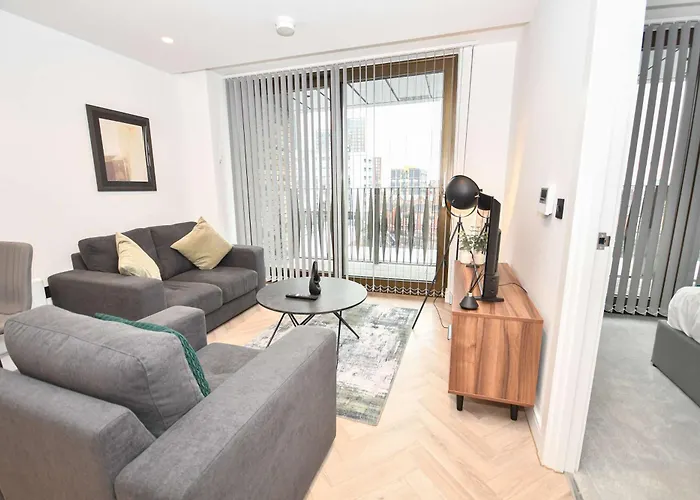 Contemporary Flat In W Balcony