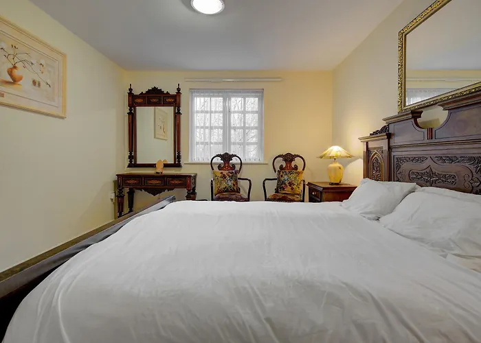 Spacious Free Parking Victoria Park - Pass The Keys Apartament