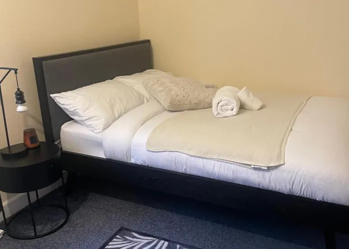 Glowhavenstay * Manchester