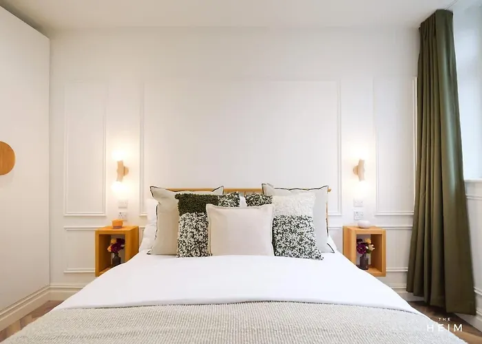 Calico At The Heim Manchester