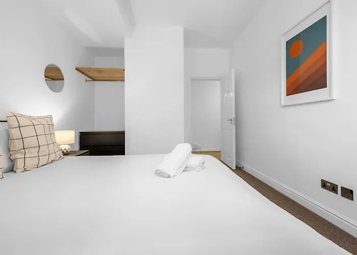 Brand New Centre 3 Bed Flat By Superhost *