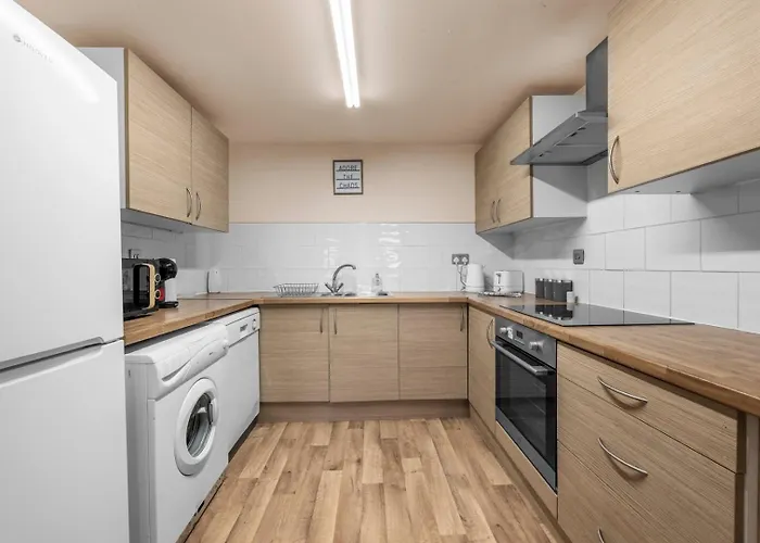 Oxford Road Haven: Modern 1-bedroom Escape *