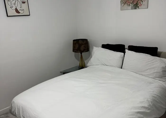 Des House * Manchester