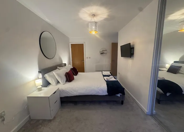 Ideally Located Didsbury Chorlton Gated Parking - Pass The Keys Apartman *