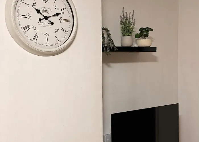 Dakota Sioux Centre S… - 20889 *