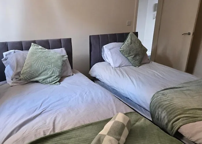 Appartamento Bright 1br Garden With Fast Wifi