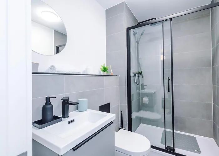 Daire Modern 2br In With Parking